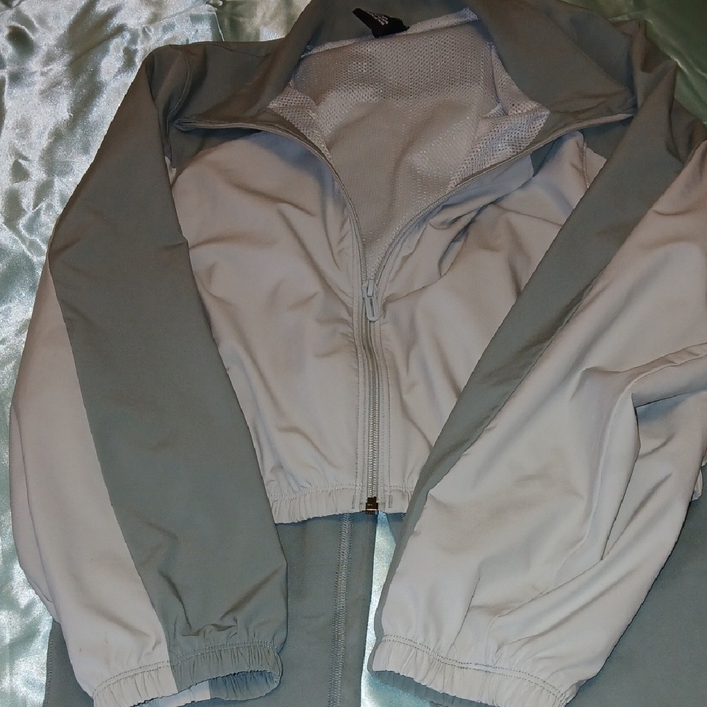 Under Armour Gray Performance Jacket Moisture-Wic… - image 4